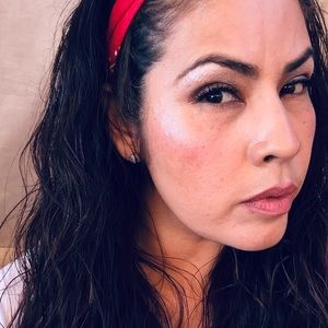 Meet your Posher, Yadira